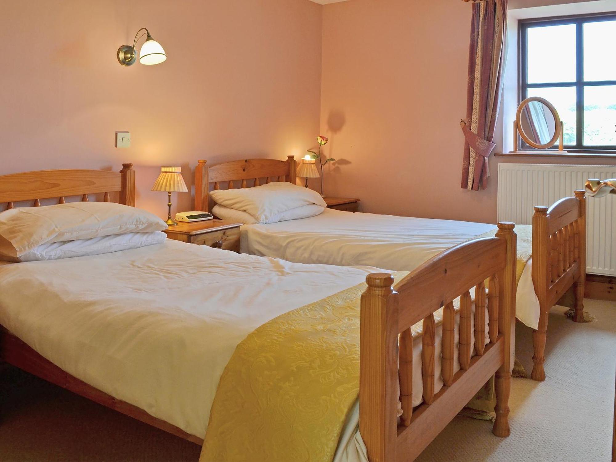Villa Dwyfach à Llanystumdwy Extérieur photo